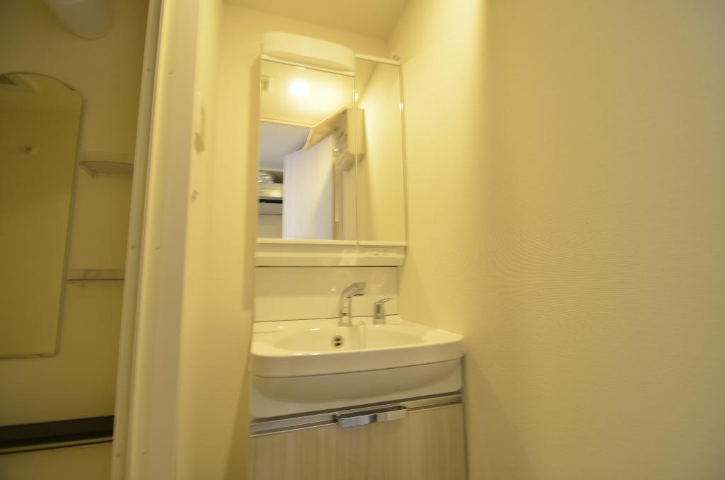 洗面設備　洗髪洗面化粧台