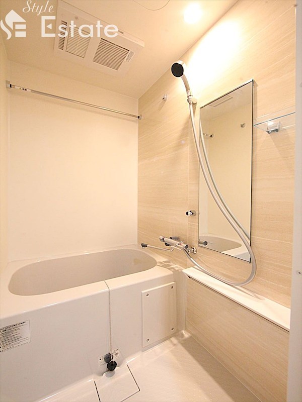 バス・シャワールーム　バスルーム