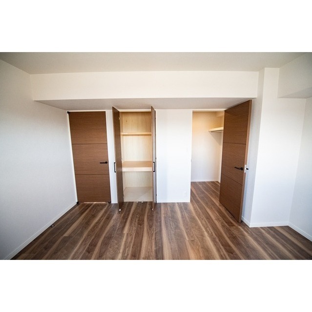 収納　洋室8.5帖ウォークインクローゼット＆物