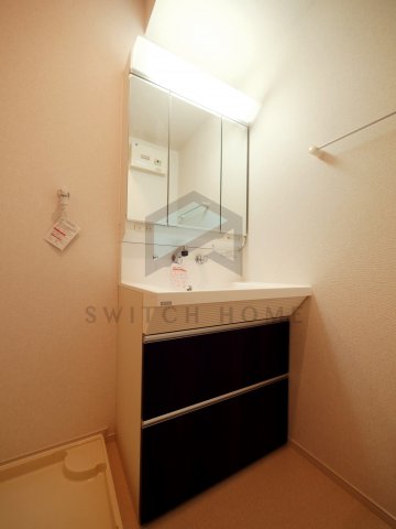 洗面設備　朝の身支度には欠かせない独立洗面化粧台