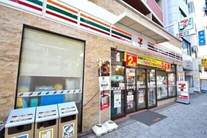 コンビニ　セブンイレブン大阪玉造駅前店（コンビニ）まで129m
