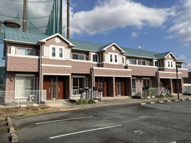 バルコニー　陽当たり良好なバルコニーです♪