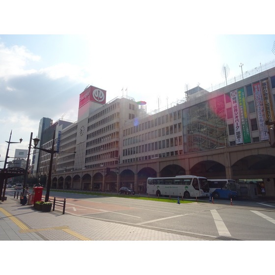 ショッピングセンター　鶴屋百貨店（ショッピングセンター）まで982m