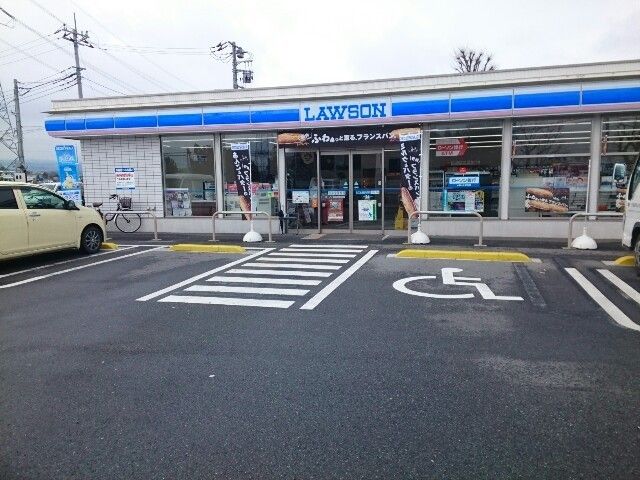 コンビニ　ローソン南新波店（コンビニ）まで700m