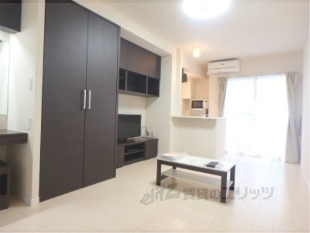 居室・リビング　清潔感のあるお部屋です