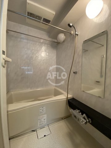 バス・シャワールーム　エルセレーノ上本町レジデンス　浴室