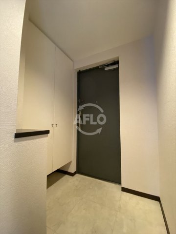 玄関　エルセレーノ上本町レジデンス　玄関