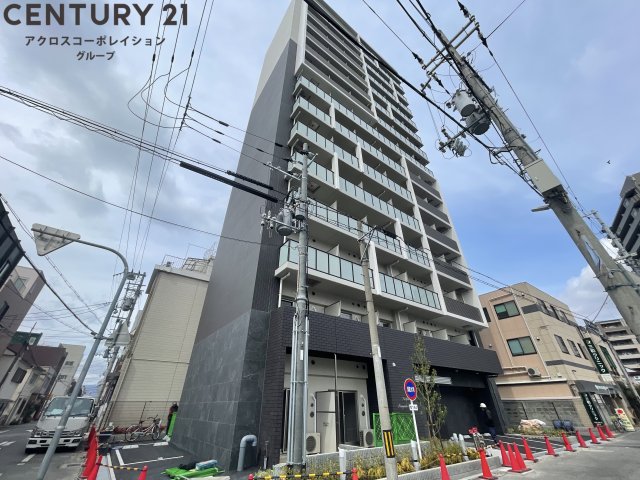 建物外観　宅配ボックス・モニター付きオートロックでセキュリティ安心♪