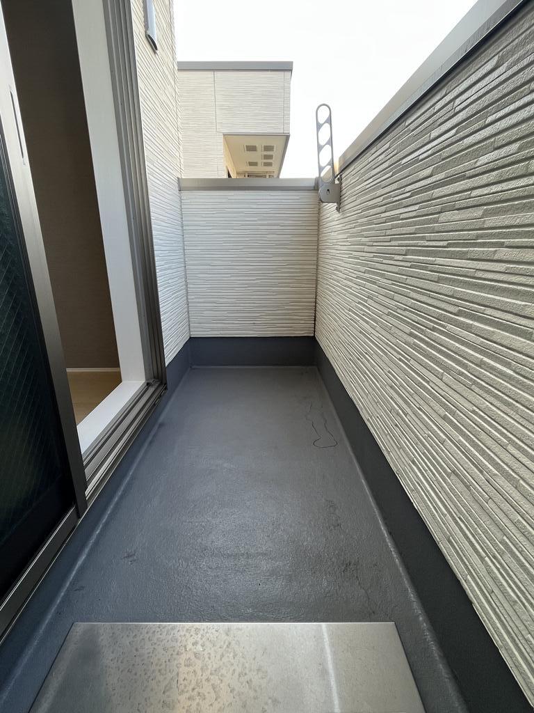 バルコニー　同じタイプ同じモデルを使用