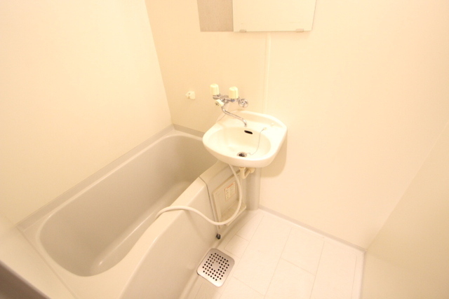 バス・シャワールーム　浴室