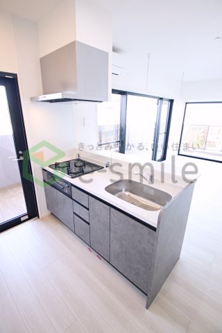 キッチン　コンパクトなキッチンで掃除もラクラク