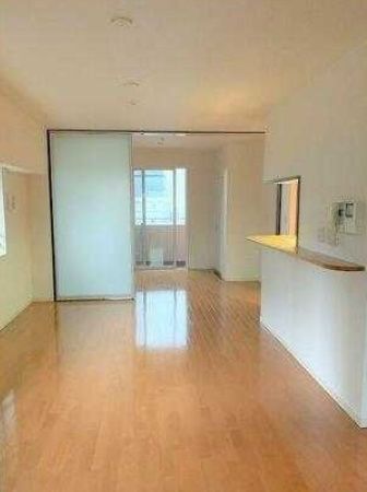 居室・リビング　☆明るい居間☆