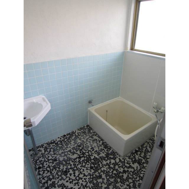 バス・シャワールーム　浴室、洗面所