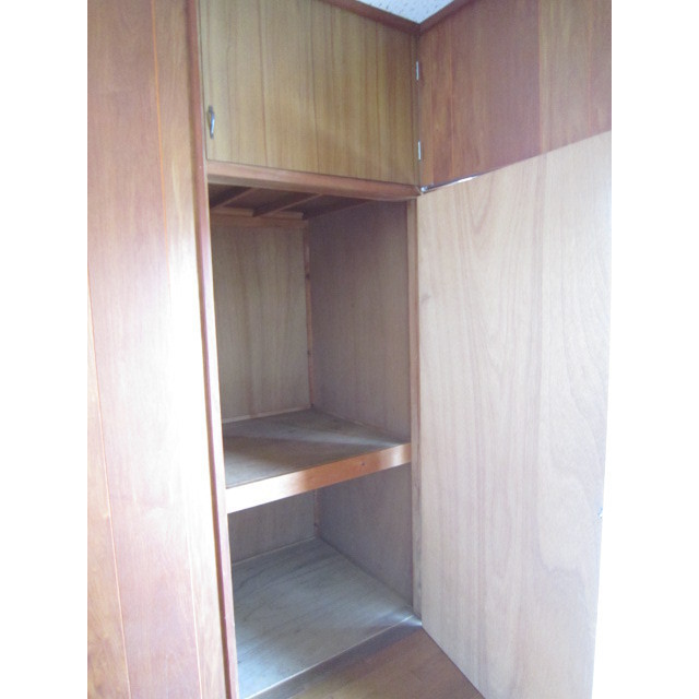 収納　洋室収納