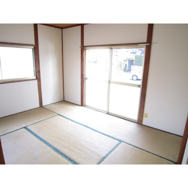 その他部屋・スペース　６帖和室、日当たり良好♪