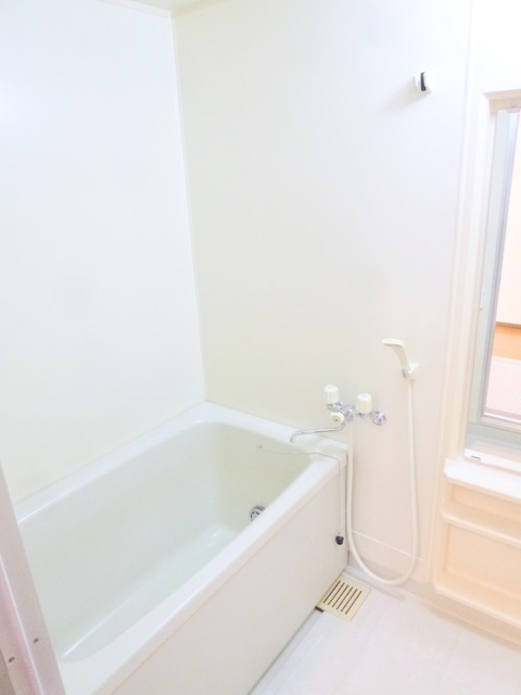 バス・シャワールーム　【※反転他号室写真参考】バストイレ別