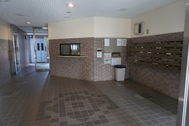 エントランス　１階エントラス☆