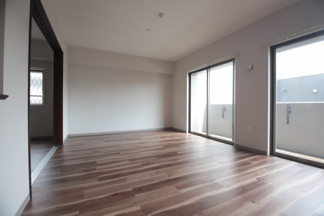 居室・リビング　※別部屋の参考写真のため、現状優先です。