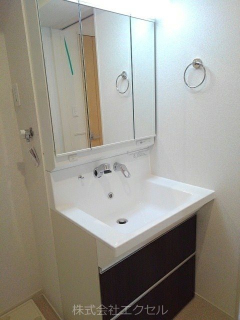 洗面設備　洗髪洗面台です。