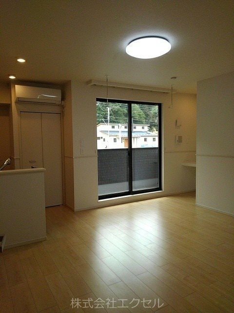 居室・リビング　エアコン完備のリビングです。