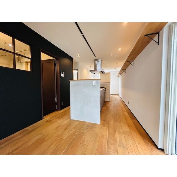 居室・リビング　☆18.0帖の広々としたリビングです！