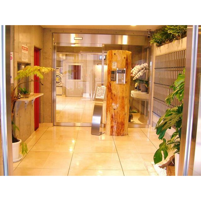 エントランス　マンション玄関