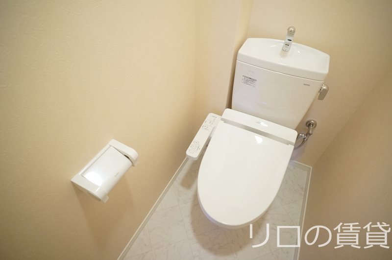 トイレ　別号室