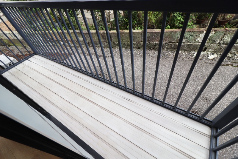 バルコニー　図面と現状に相違がある場合には現状を優先