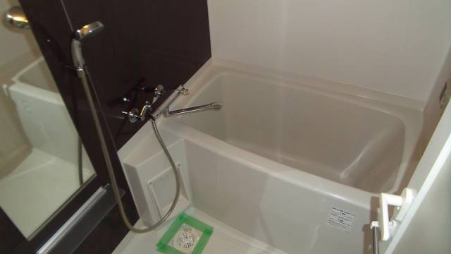 バス・シャワールーム　浴室