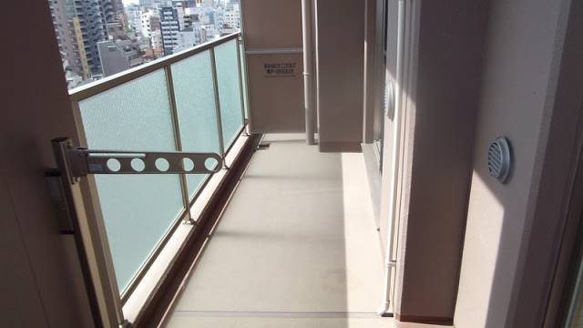 バルコニー　バルコニー