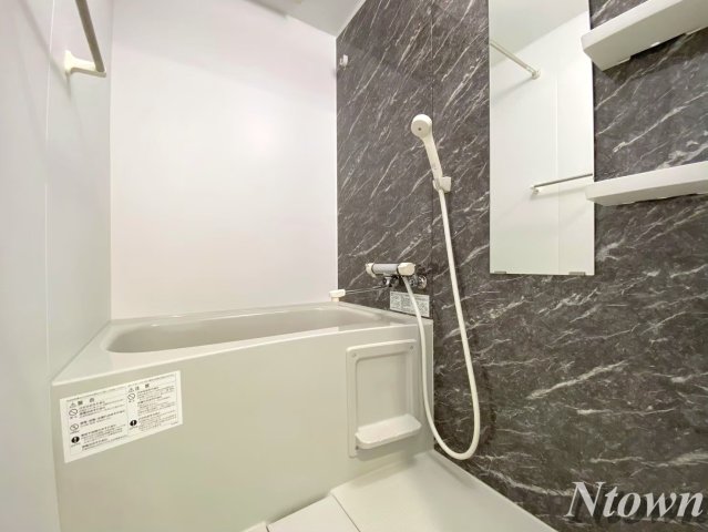 バス・シャワールーム　お風呂で日々の疲れを落としましょう