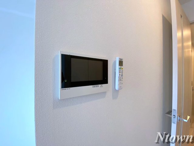 セキュリティ　モニター付きインターホンです。