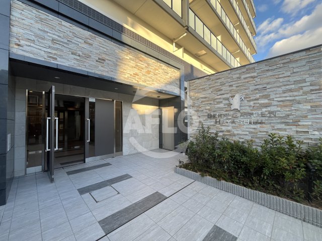 エントランス　ベルンガーデン林寺　エントランス