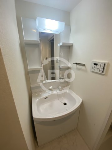 洗面設備　ベルンガーデン林寺　独立洗面台