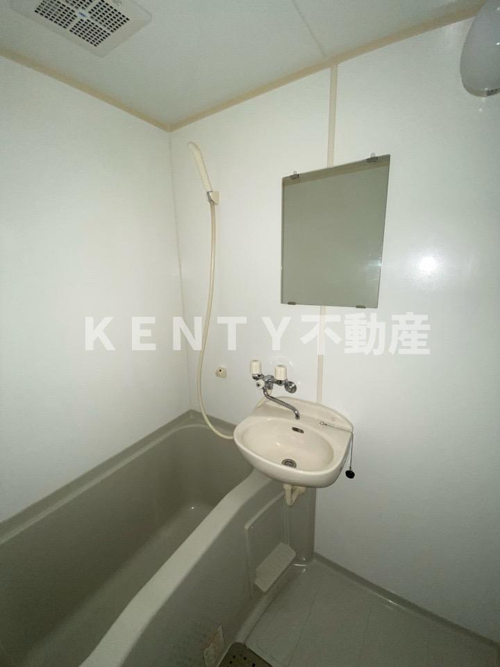 バス・シャワールーム　ゆったり過ごせるお風呂です