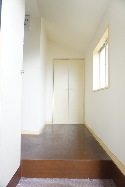 玄関　玄関から見たお部屋です♪