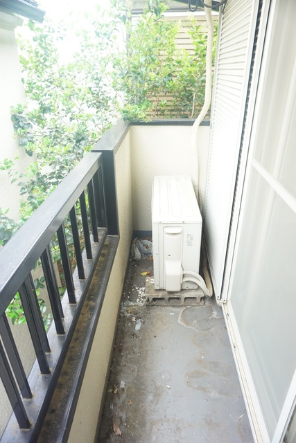 バルコニー　バルコニー付！お天気のいい日は洗濯物も気持ちよく干せますね！