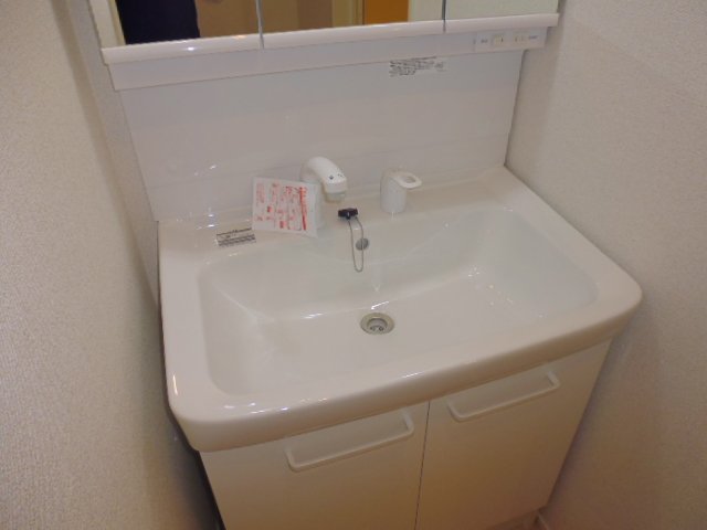 洗面設備　洗髪洗面化粧台