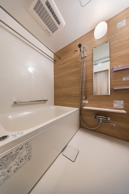 バス・シャワールーム　※写真は同タイプ住戸です。