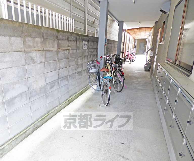 その他共有部分　駐輪場あります。