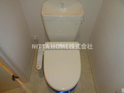 トイレ　温水洗浄付きトイレです★