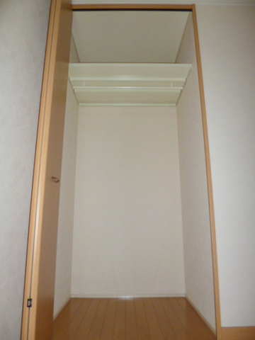 収納　★奥行きあるクローゼット★