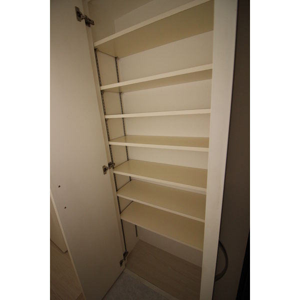 玄関　玄関収納