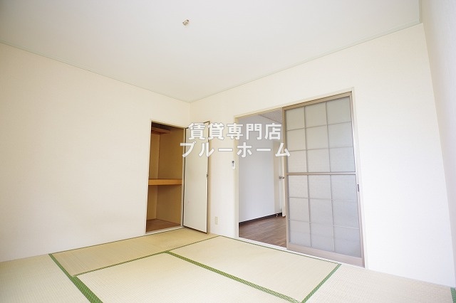 その他　6帖の温かい和室！