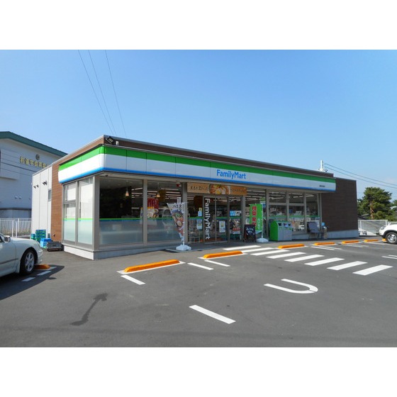 コンビニ　ファミリーマート須坂村石町店（コンビニ）まで421m