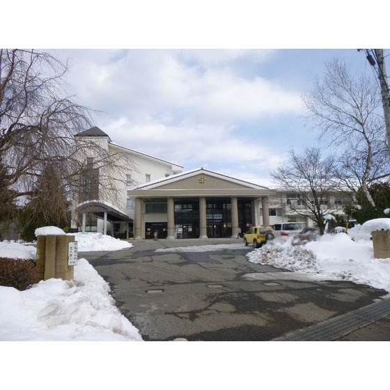 中学校　須坂市立東中学校（中学校）まで2100m