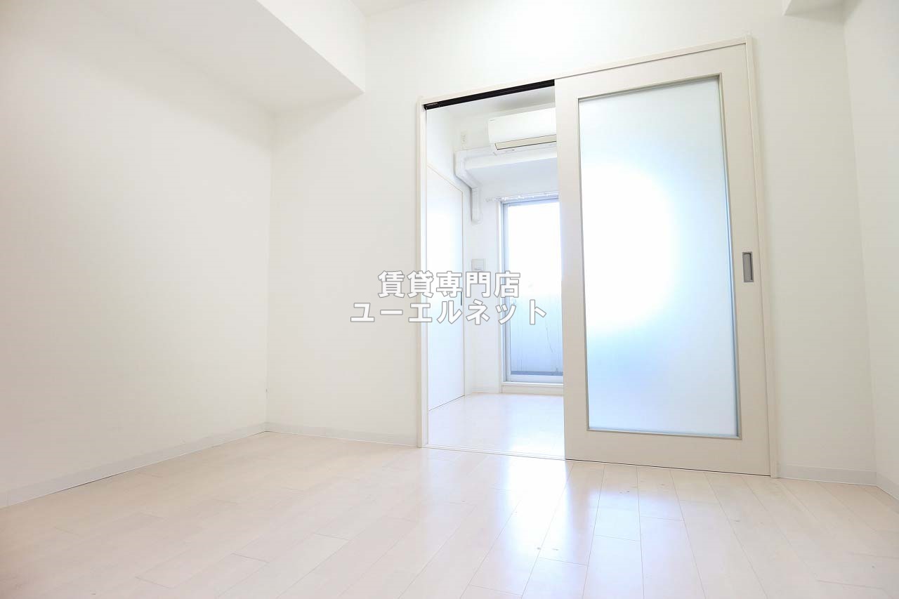 居室・リビング　ゆったりとくつろげる、落ち着きのある居室空間です