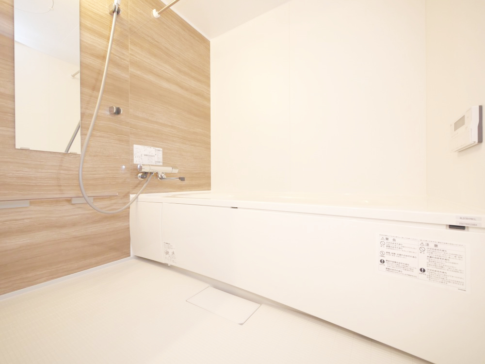 バス・シャワールーム　清潔感のあるバスルーム☆