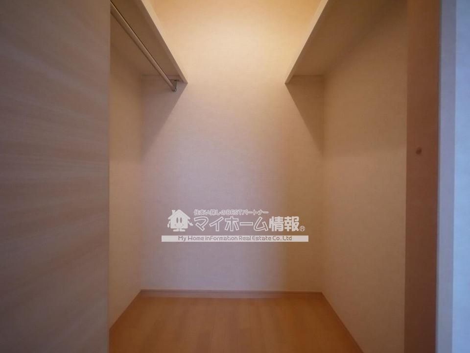収納　ウォークインクローゼット