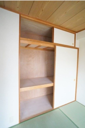 収納　グリーンコート